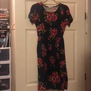 Floral roses honey and lace xs Windsor